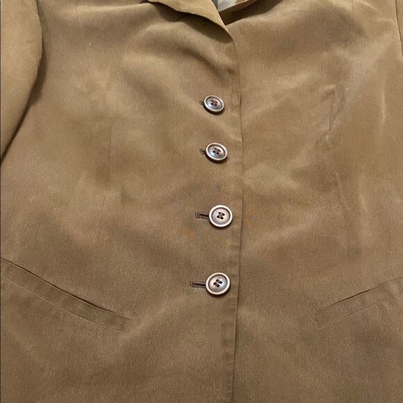 Vintage Dressbarn Brown Caramel Blazer and Skirt Suit 100% Silk - Picture 4 of 14